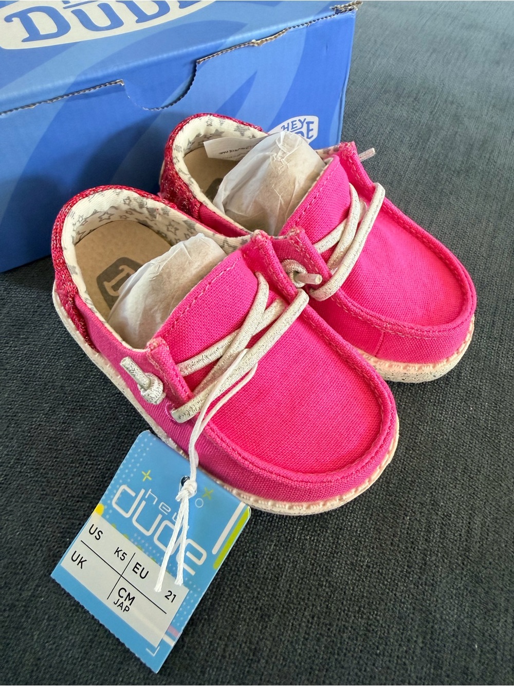 WEN Bright Pink Canvas Lace-Up Kids Sneakers